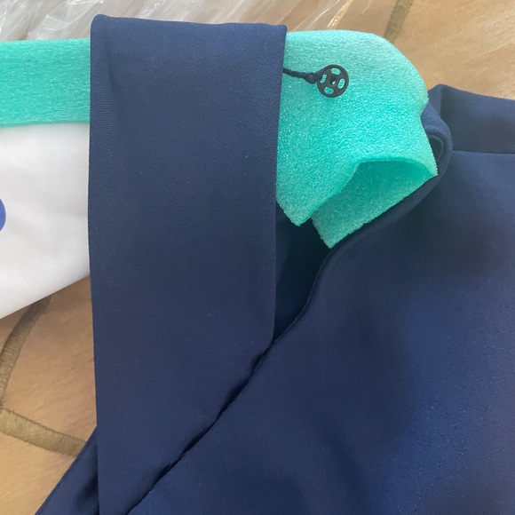 GIA FRANCO - 12921 EMBELLISHED BATEAU TRUMPET DRESS WITH SLIT - Navy Size 16 - Picture 15 of 16